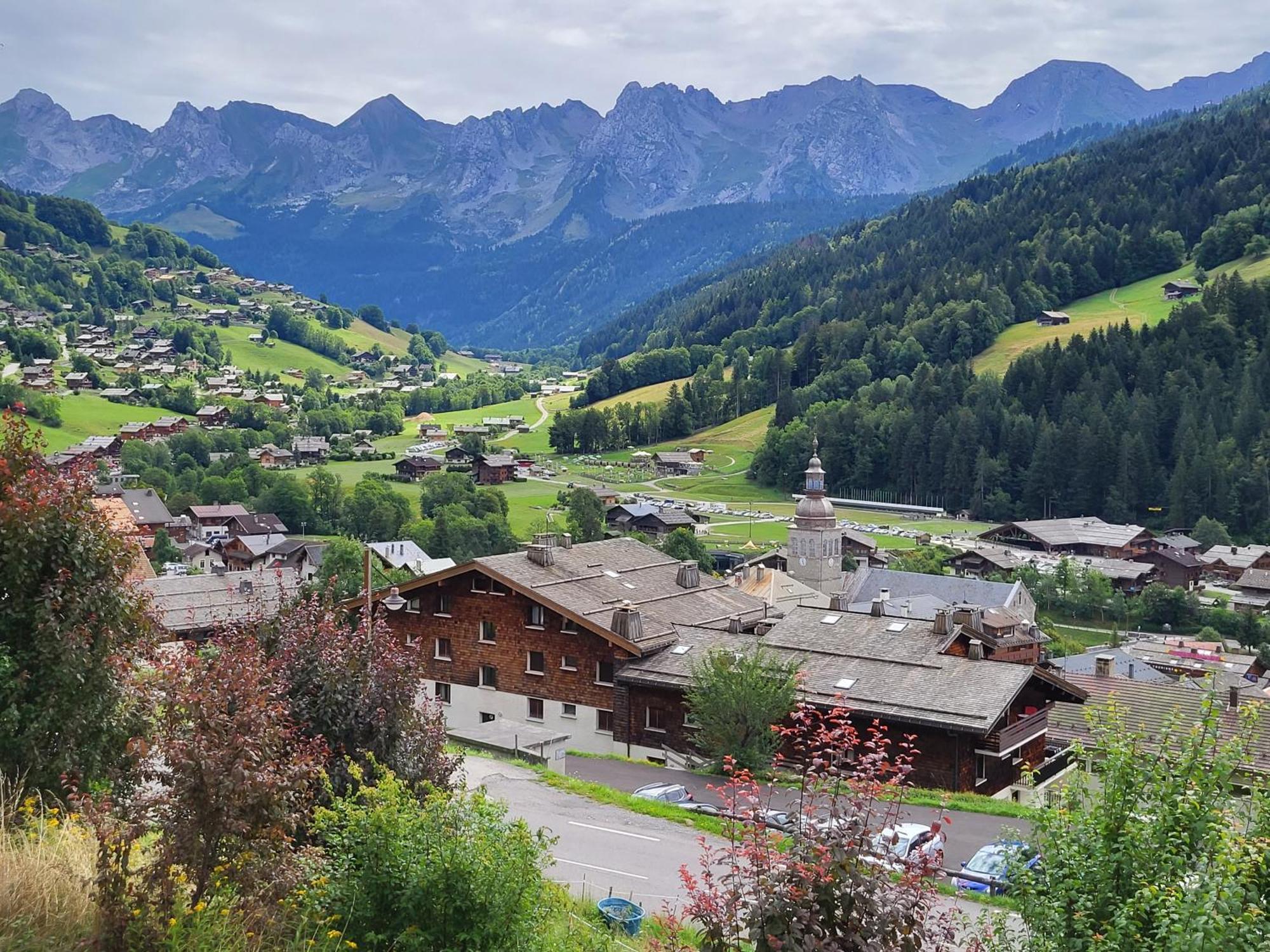 Appartement Cosy Face Aux Aravis Le Grand-Bornand Exterior photo